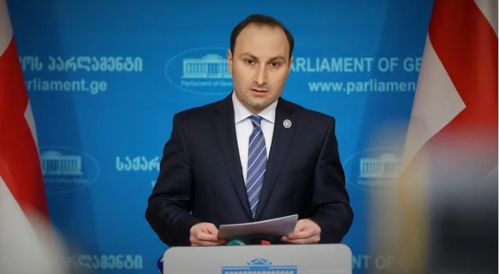 ეს ადამიანები საკუთარ ქვეყანასა და ხალხს ბრალს სდებენ, თითქოს ჩვენ ევროპისაკენ არ მივისწრაფვით - ანრი ოხანაშვილი ვაშაძესა და ჯაფარიძეზე