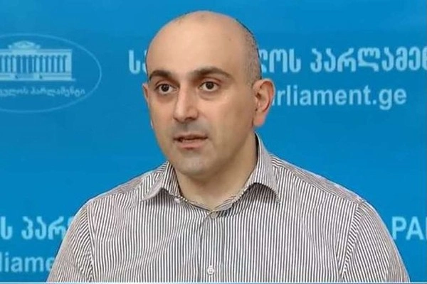 მიხეილ სააკაშვილის ციხიდან გამოყვანა წარმოუდგენელია, იმედია, „ქართული ოცნება“ მას უკრაინაში გაუშვებს - სანდრო რაქვიაშვილი