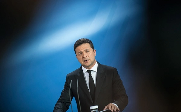 ზელენსკის განცხადებით, უკრაინის საზღვართან 100 ათასამდე რუსი სამხედრო იმყოფება