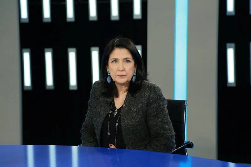 სალომე ზურაბიშვილი - პრეზიდენტს იმედი აქვს გადააყენებენ, ან თვითონ აპირებს გადადგომას