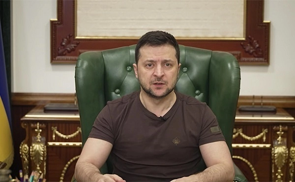 ზელენსკი მზად არის მარიუპოლიდან მშვიდობიანი მოსახლეობისა და სამხედროების გამოსაყვანად, მოსკოვს რუსი სამხედრო ტყვეები გადასცეს