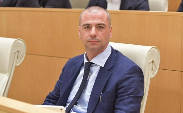 ბატონ გახარიასაც მოუწევს კითხვებზე პასუხის გაცემა, ბრიუსელის ბიუროკრატებს ეხვეწებოდნენ, ურთიერთობა შეეჩერებინათ საქართველოსთან - ლევან მაჭავარიანი