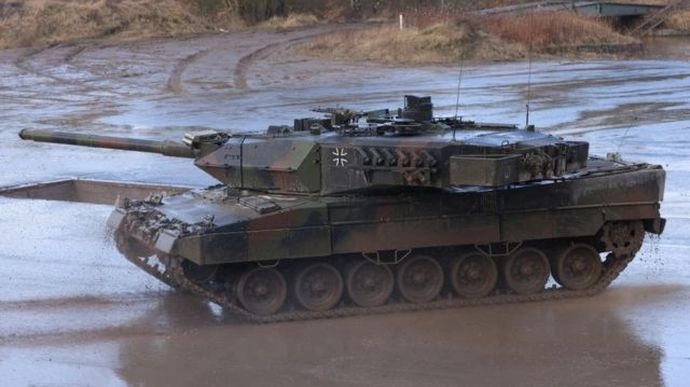 კანადა უკრაინაში Leopard 2-ის ტიპის ტანკების გაგზავნის შესაძლებლობას განიხილავს