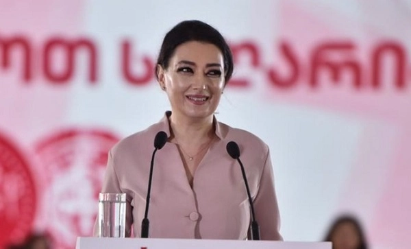 მსოფლიოში ცნობილი პრეზიდენტი უნდა დაბრუნდეს სამშობლოში - თაკო ჩარკვიანი 