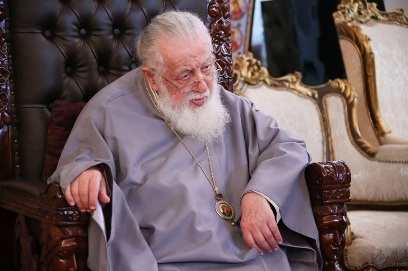 მეუფე პეტრე ჩვენ გავზარდეთ, როგორც საკუთარი შვილი, მაგრამ მოხდა განსაცდელი. ვლოცულობთ მისთვის - პატრიარქი