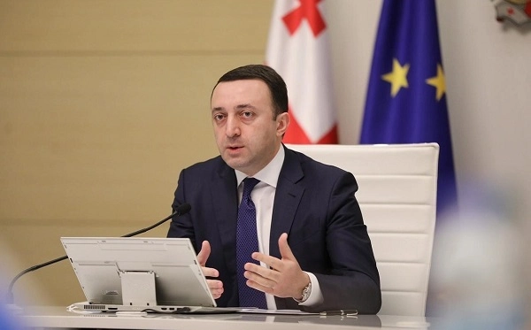  16 ფიზიკურ პირს და 19 ოჯახს სიმბოლურ ფასად, 1 ლარად სახელმწიფო საკუთრებაში არსებული უძრავი ქონებები გადაეცემათ
