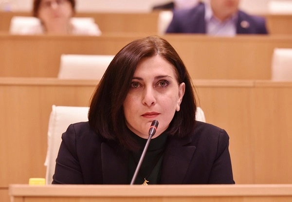 ხელისუფლების უმაღლესი წარმომადგენლები იყიდებიან თავიანთ ენაში, როდესაც ამბობენ, რომ თურმე სრულმასშტაბიანი ომი მიმდინარეობს რუსეთის წინააღმდეგ უკრაინაში - თამარ კორძაია