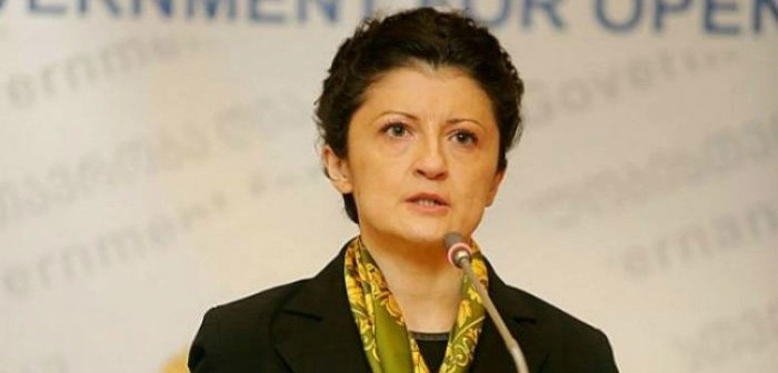 ოპოზიციაზე შეფასებას სხვა ეპითეტებსაც დავამატებდი, მაგრამ ახლა ამის დრო არ არის - თეა წულუკიანი