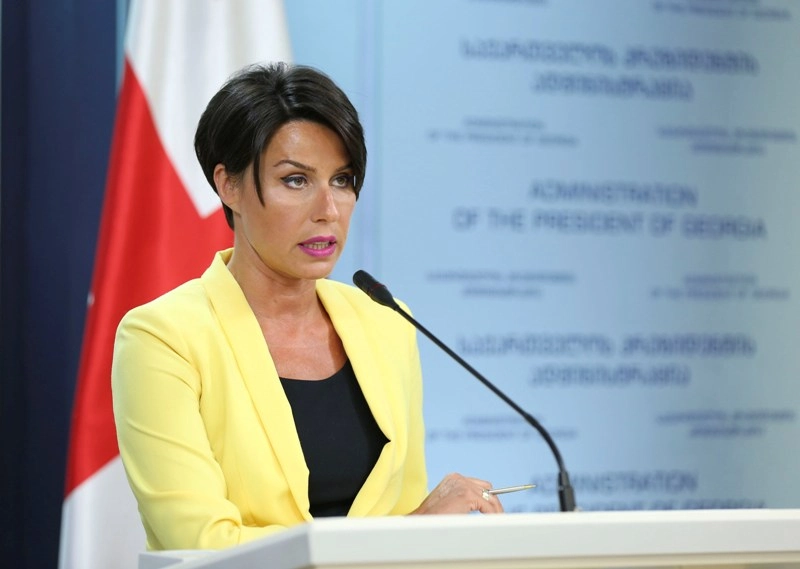  პრეზიდენტის აზრით, უმაღლესი თანამდებობის პირზე თავდასხმის ფაქტი უაღრესად შემაშფოთებელია - ეკა მიშველაძე