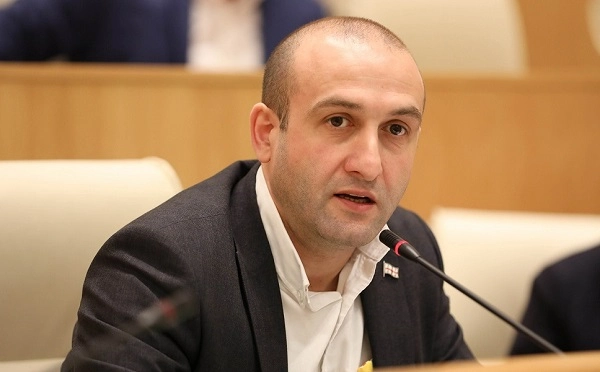 ვისაც ზოგადად ყველაზე მეტად ებრძვიან ამ კანონით, არის აშშ, მე მგონი, ეს ქვეყანა ჩვენგან ბრძოლას არ იმსახურებს - იაგო ხვიჩია