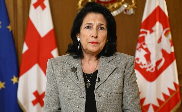 სალომე ზურაბიშვილმა 11 მსჯავრდებული შეიწყალა