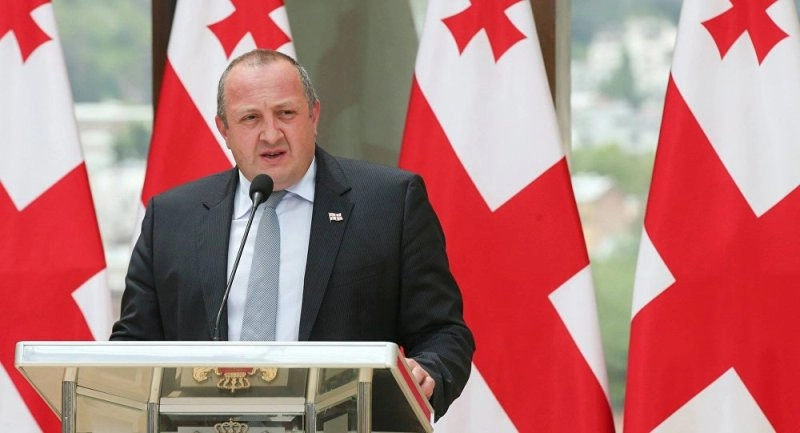  საქართველოს პრეზიდენტი აშშ-ის პრეზიდენტს დამოუკიდებლობის დღეს ულოცავს