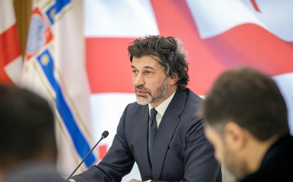 თბილისის მერმა ჩუღურეთის გამგებლობის კანდიდატად დავით მაქაცარია წარადგინა 