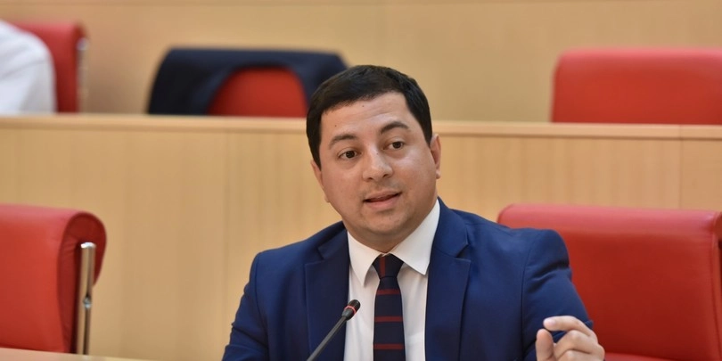 მმართველი გუნდი ვეტოს დასაძლევად მზად არის - თალაკვაძე