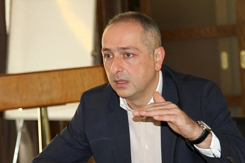 სააკაშვილი საქართველოში თუ დაბრუნდება, მას განსასჯელის სკამი დახვდება - ირაკლი სესიაშვილი