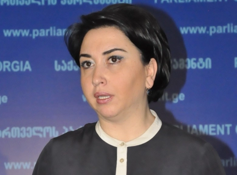 „ბატონი დარჩიაშვილიც ღმერთზე ალაპარაკდა“ - ბესელია დარჩიაშვილს პასუხობს