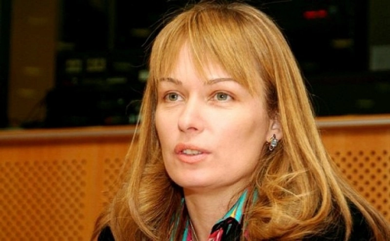 (ვიდეო) სანდრა რულოვსი სპეციალურ მიმართვას ავრცელებს
