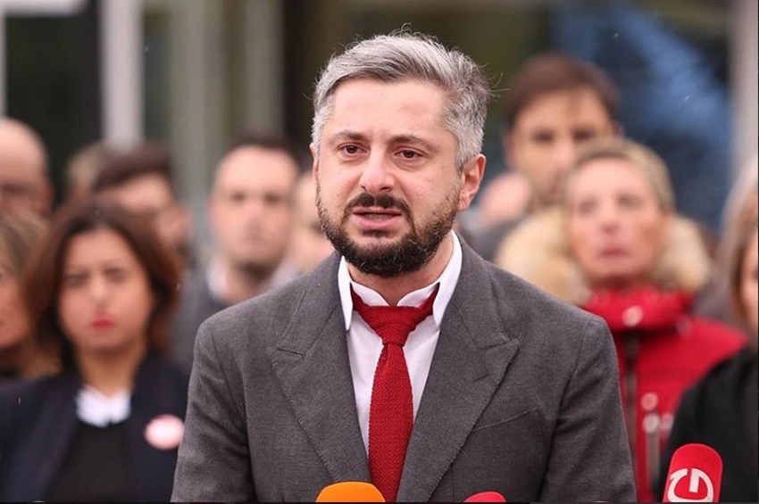 მე გამოვალ, მაგრამ ჩემი ჩამსმელი ისე ჩაჯდება, რომ დიდი ხანი ვერ გამოვა - ნიკა გვარამია დააკავებას არ გამორიცხავს