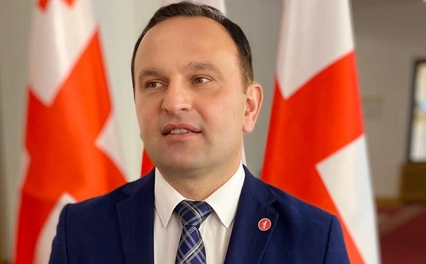 მივმართავ კობახიძეს, ნუ გეშინიათ, ხელისუფლებიდან წასვლა არ ნიშნავს ცხოვრების დასასრულს - პაატა მანჯგალაძე