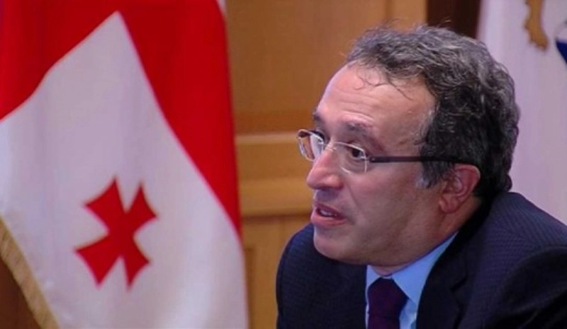 ხალვაში სამომავლო გეგმებზე საუბრობს - ყველა პროფესიონალი ადამიანი „რუსთავი 2"-ში იმუშავებს