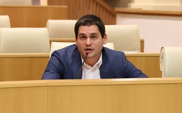 სააკაშვილის ჯანმრთელობაზე სრული პასუხისმგებლობა „ქართული ოცნების“ კისერზეა. ამის იქით ვინ წერილს დაწერს, ვინ განცხადებას გაავრცელებს, ეს ცალკე საკითხია - მიხეილ დაუშვილი