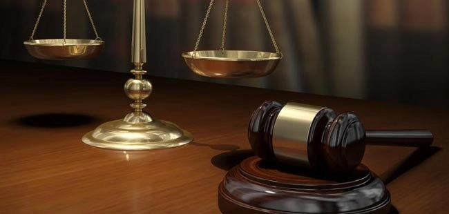  სასამართლომ ბრალდებულ ს. ღვინიაშვილს 10 წლით თავისუფლების აღკვეთა მიუსაჯა